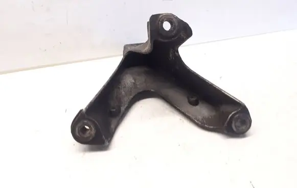 Audi A4 S4 B7 8E 8H Engine mounting bracket 8E0199308AF 89901