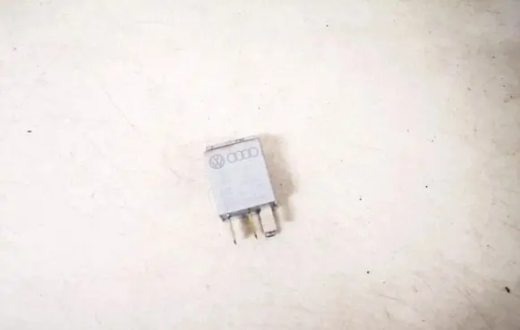 Skoda Octavia Mk2 (1Z) Other relay 1k0951253 0332011100
