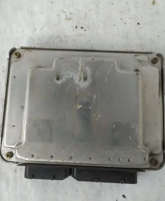 Volkswagen Golf IV Engine control unit/module 038906012M 0281001979