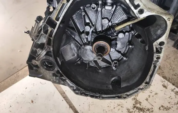 Nissan Qashqai Manual 6 speed gearbox TL4126 321011733R 320104PA0B