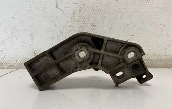 Mitsubishi Space Star Engine mounting bracket 8200055566