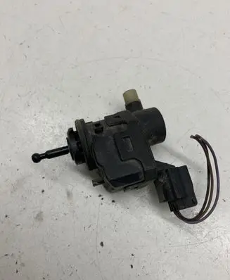 Headlight level adjustment motor
