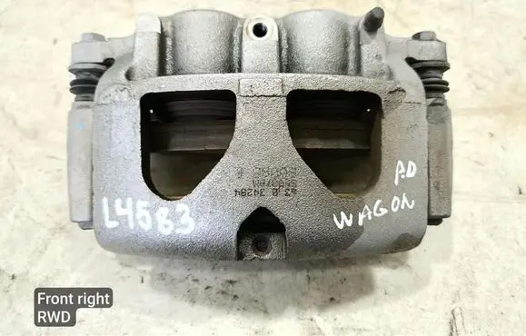 Front brake caliper