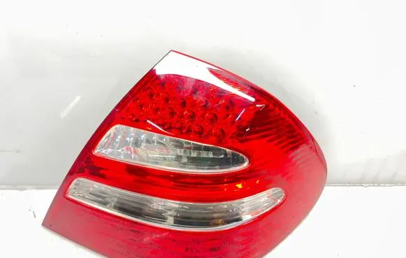 Mercedes-Benz E W211 Rear/tail lights A2118200664