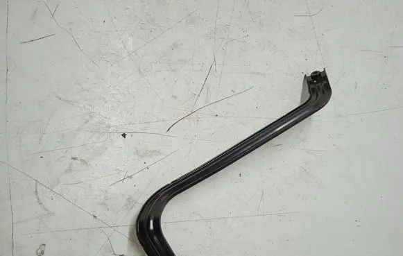 Battery bracket