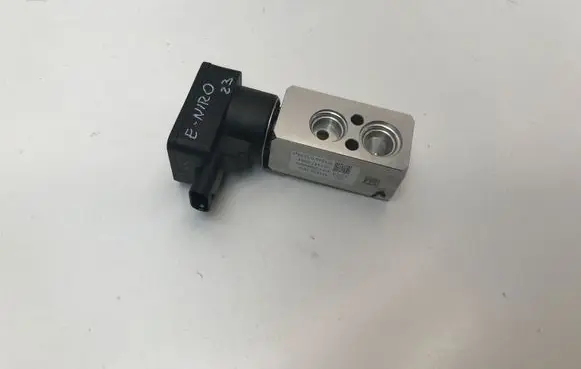 KIA Niro Air conditioning (A/C) expansion valve T416231830 V514110904