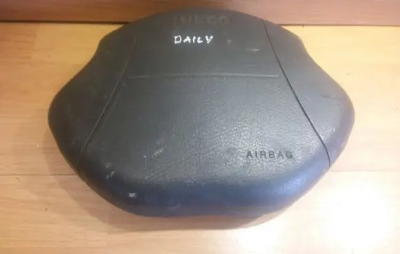 Iveco Daily 30.8 - 9 Steering wheel airbag 500331825