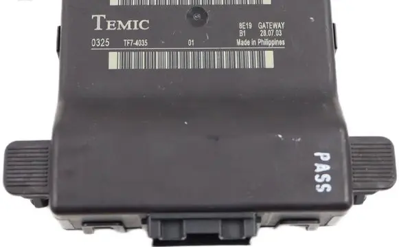 Volkswagen Touran I Gateway control module 1K0907530C 1K0907951