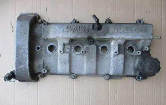 Mazda 3 II Rocker cam cover 