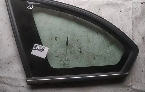 Chevrolet Captiva Rear side window AS2