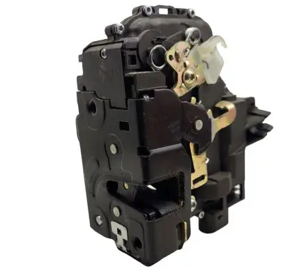 Volkswagen Polo Front door lock 3B1837015AQ