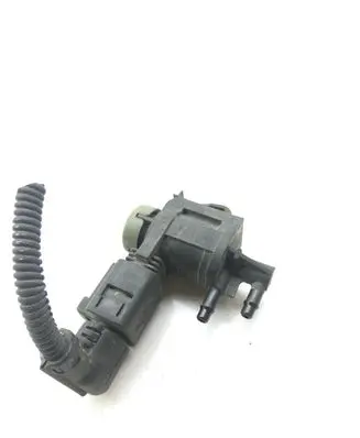 Volkswagen Touareg I Turbo solenoid valve 1J0906283C