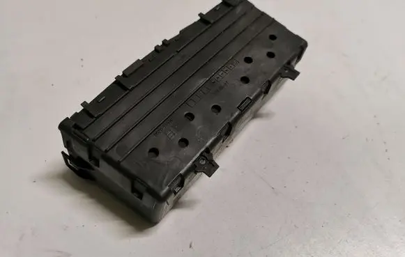BMW 5 E60 E61 Dashboard storage box/compartment 7051399