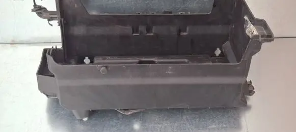 Battery box tray