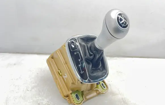 Mercedes-Benz CLC CL203 Gear shifter/selector A2032678524