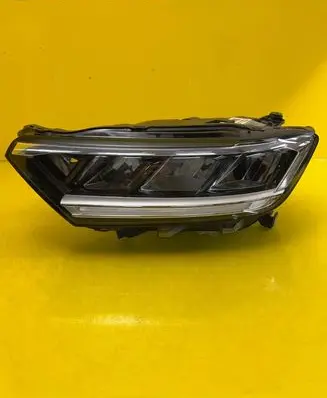 Volkswagen T-Roc Headlight/headlamp 2GA941005F