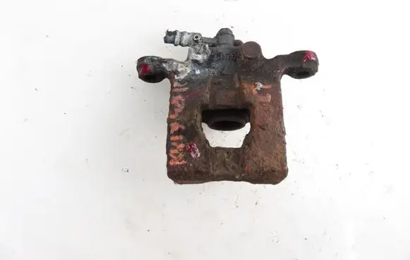 Nissan Qashqai Rear brake caliper 