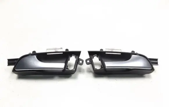 Audi A3 S3 8P Front door interior handle 