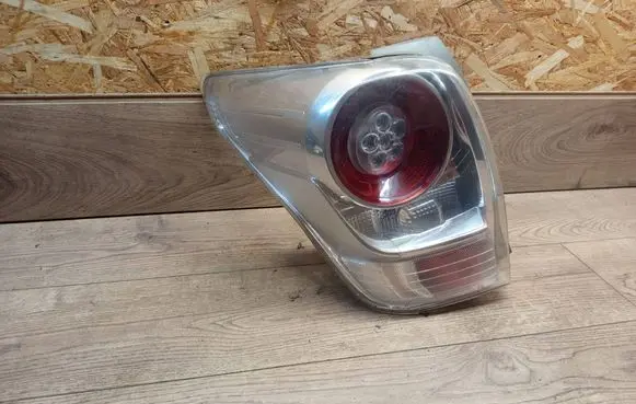 Toyota Verso Rear/tail lights 0821219T5L 00AR00F1 E484070