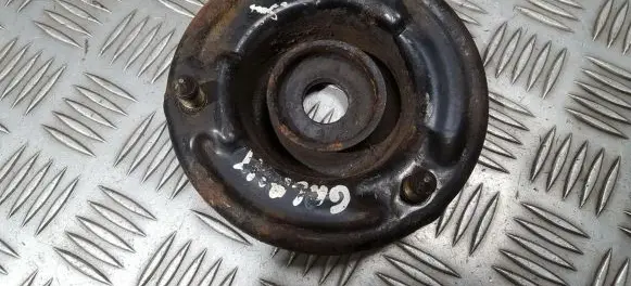 Mitsubishi Galant Coil spring mount 