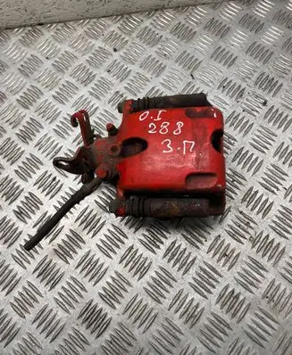 Opel Insignia A Rear brake caliper 