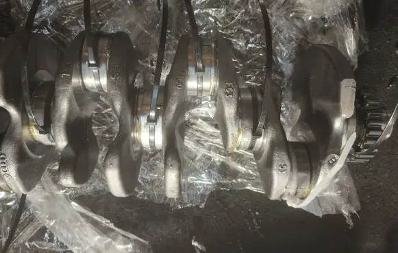 Volkswagen Golf VII Crankshaft 04LC