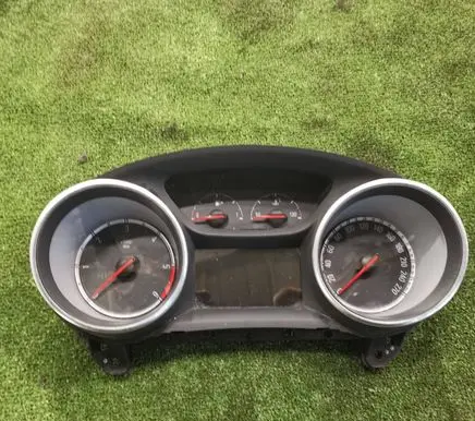 Opel Astra K Speedometer (instrument cluster) 39042931