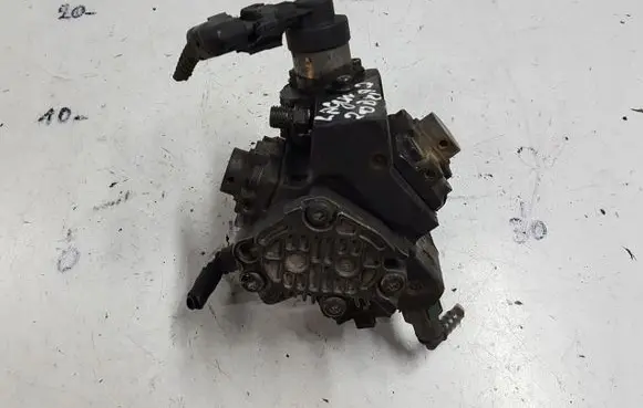 Fuel injection high pressure pump