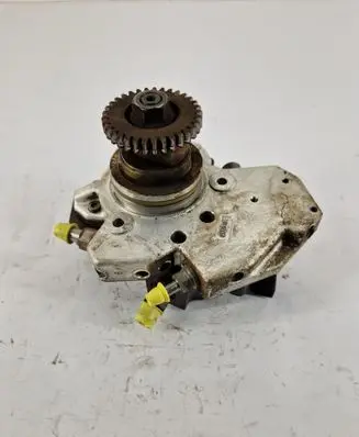 Mercedes-Benz ML W164 Fuel injection high pressure pump A6420700501
