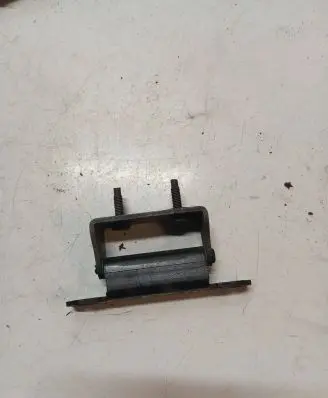 Tailgate/trunk/boot hinge