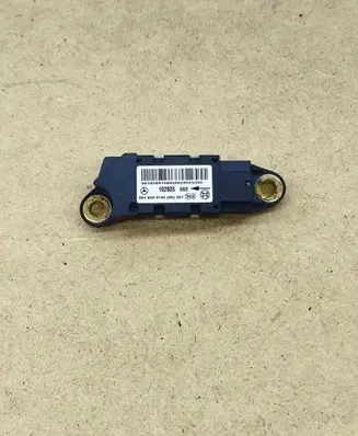 Mercedes-Benz E W211 Airbag deployment crash/impact sensor 0018209126