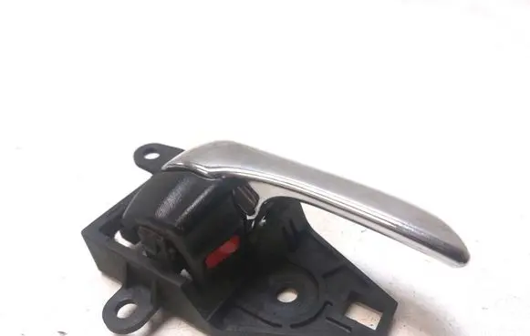 Toyota Avensis Verso Front door interior handle 