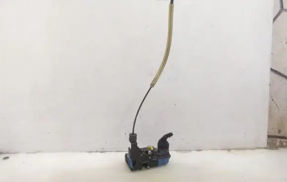 Volvo XC90 Front door lock