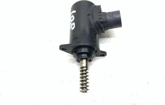 BMW 4 F32 F33 Crankshaft position sensor 8652738 865273801