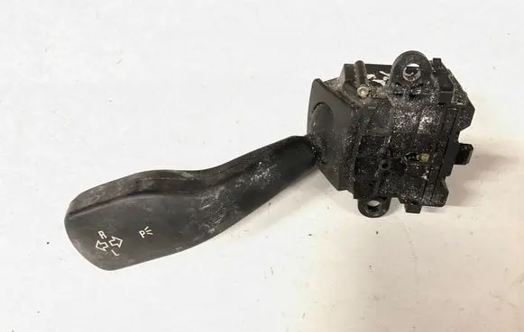 BMW 3 E46 Indicator stalk 8363662M 01104000