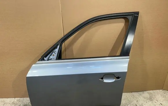 BMW X3 E83 Front door 