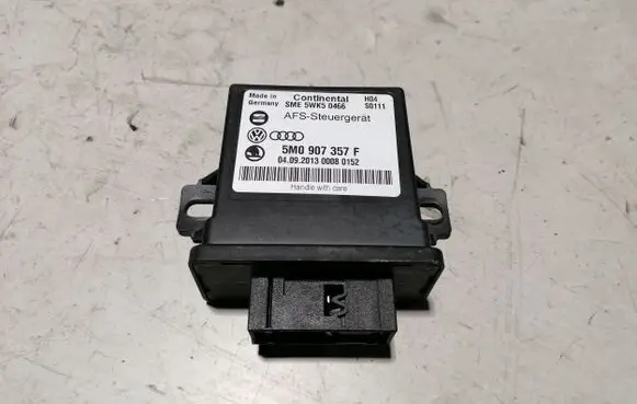 Volkswagen PASSAT B7 Light module LCM 5M0907357F