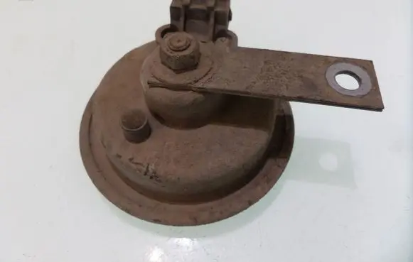 Volkswagen Golf IV Horn signal