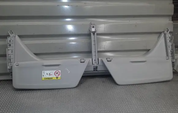 Citroen C4 II Picasso Sun visor 98018897BJ