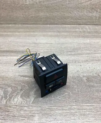 BMW 3 E90 E91 Hazard light switch 9132421