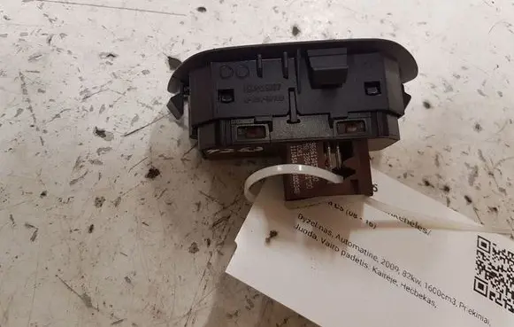Citroen C5 Other switches/knobs/shifts 9682436777