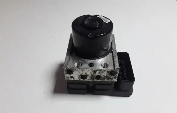 Skoda Octavia Mk2 (1Z) ABS Pump 1K0614117S