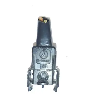 Mercedes-Benz E W124 Other engine bay part 0085450828