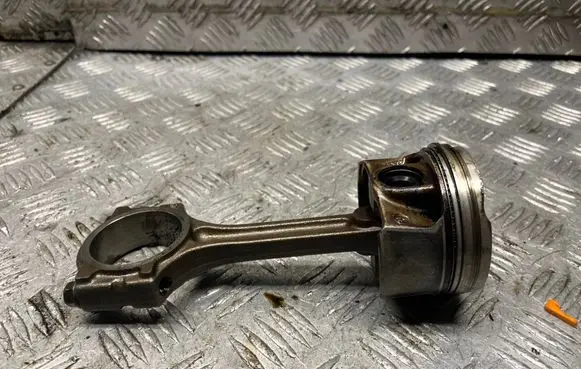 Nissan Qashqai Piston with connecting rod 1DZN