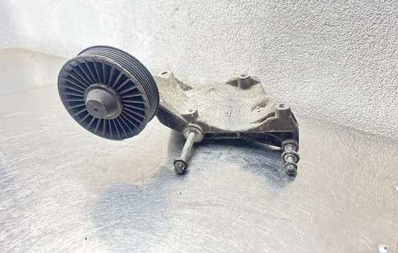 Opel Zafira A A/C compressor mount bracket 24459840