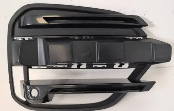 BMW X3 G01 Front bumper lower grill 7399904 77382810
