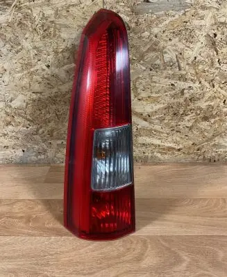 Volvo V70 Rear/tail lights 9154493