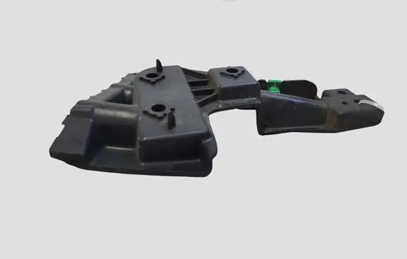 Volvo V60 Front bumper mounting bracket