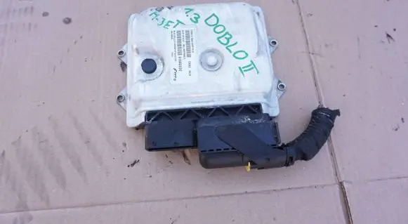 Fiat Doblo Engine control unit/module ECU 51892332