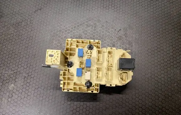 Suzuki Swift I Comfort/convenience module 3677062JB0 B62JB L0T5Z24